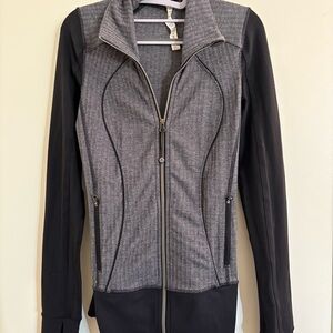 Lululemon Gray Black Herring Bone Mock Neck Zip-Up Track Jacket - Size 2